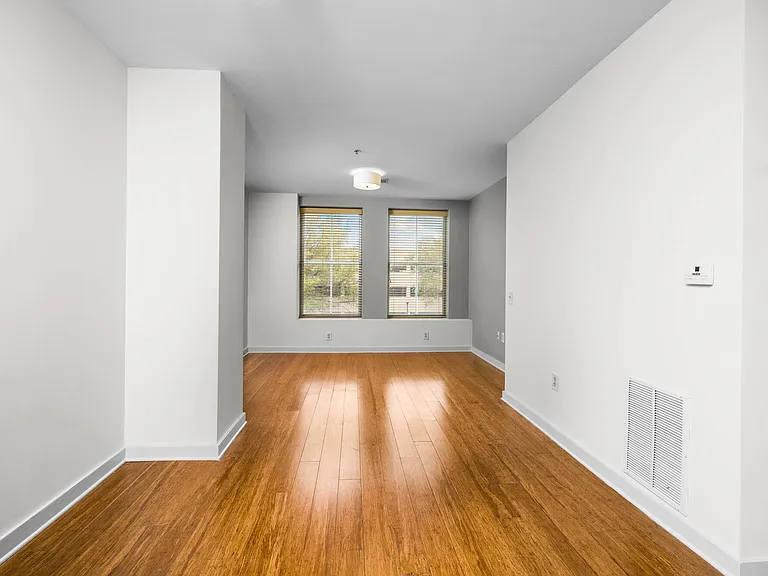 401 Cherry St — Photo 35