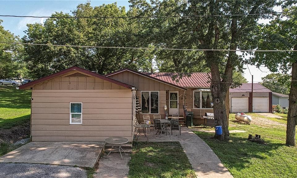 255 Center St, Osceola, MO 64776 Zillow