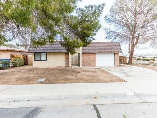 704 Perdew Ave, Ridgecrest, CA 93555