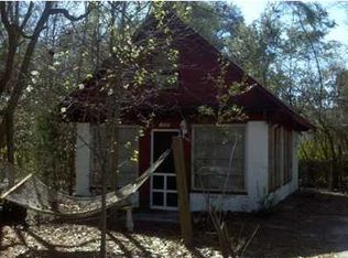 105 Hammond St, Bonneau, SC 29431