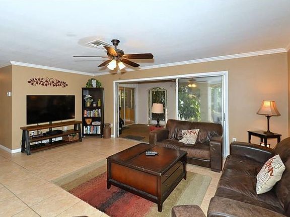 3rd image of 4154 Keats Dr