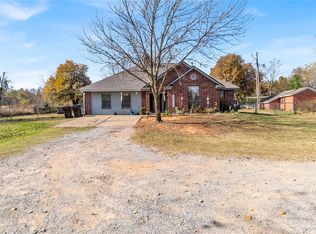 1751 S Luther Rd, Harrah, OK 73045