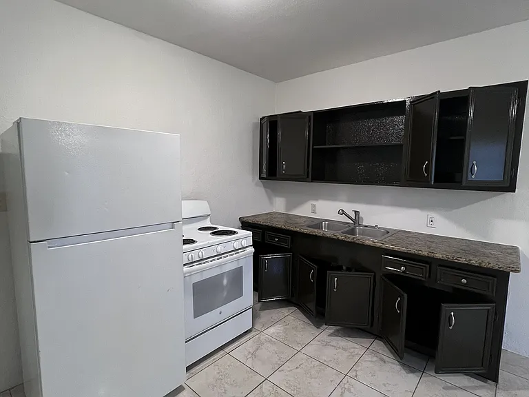 5504 Jensen Dr #3 — Photo 7