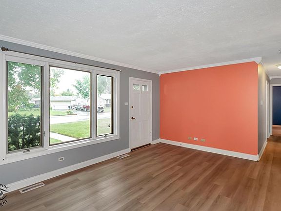4th image of 13102 W Playfield Dr
