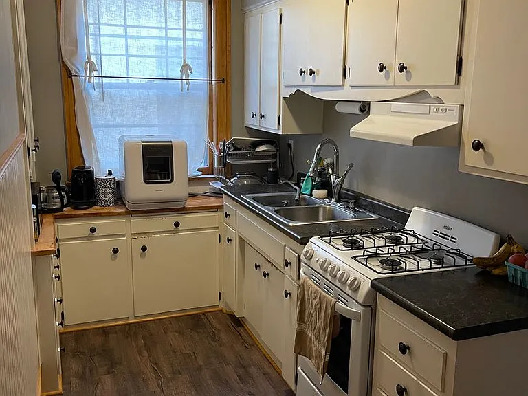 1841 Laurel Ave — Photo 10