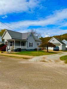 135 North 3rd Avenue, Paden City, WV, 26159