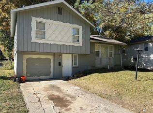 9210 Marsh Ave, Kansas City, MO 64138