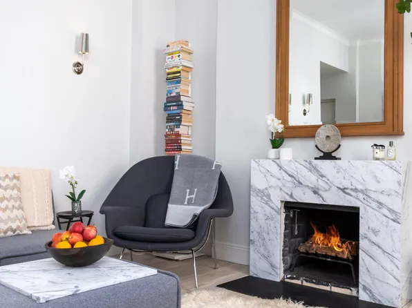 55 East 65th Street image 3 of 16