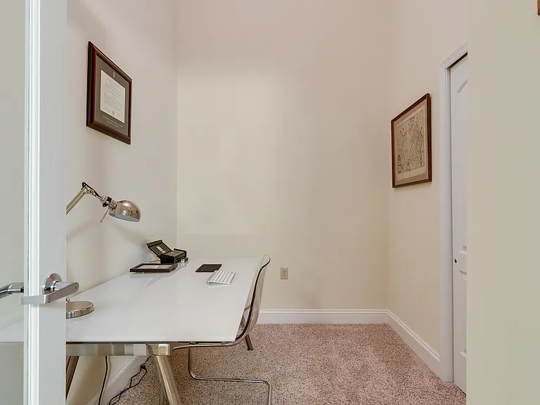 306 N 26th St #109 — Photo 23