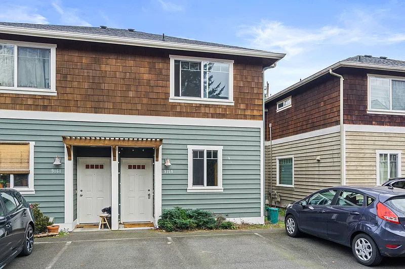2 bed, 1.5 bath, 840 sqft, $3,000 — Photo 1