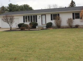8069 Garnet Ave NE, Canton, OH 44721