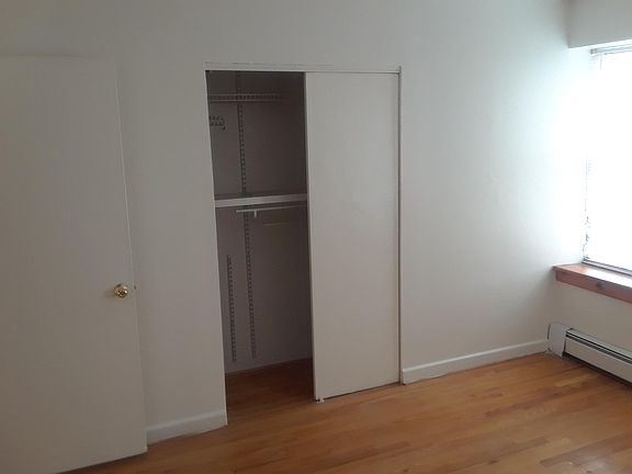 Closet organizer inside