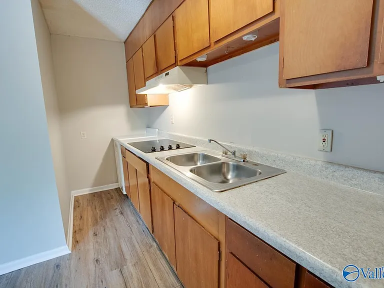 1330 Oshaughnessy Ave NE #A — Photo 21