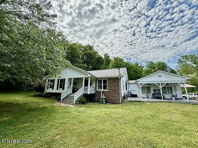 1st image of 2019 Lawnville Rd