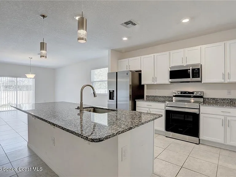 406 Easy St — Photo 18