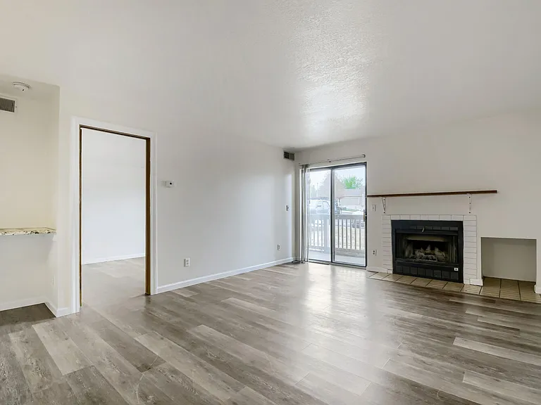 9670 Brentwood Way #103 — Photo 11