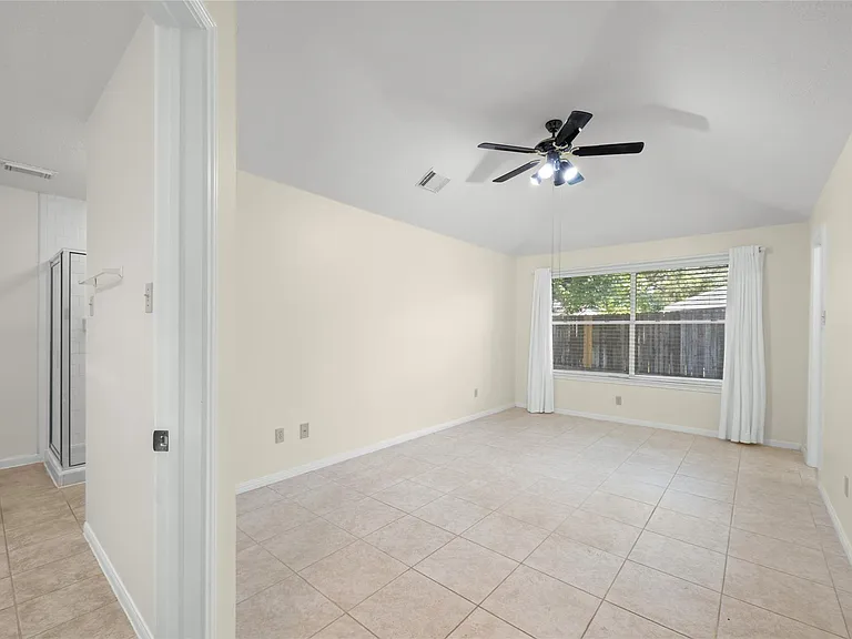 17402 Eastwood Cir — Photo 5