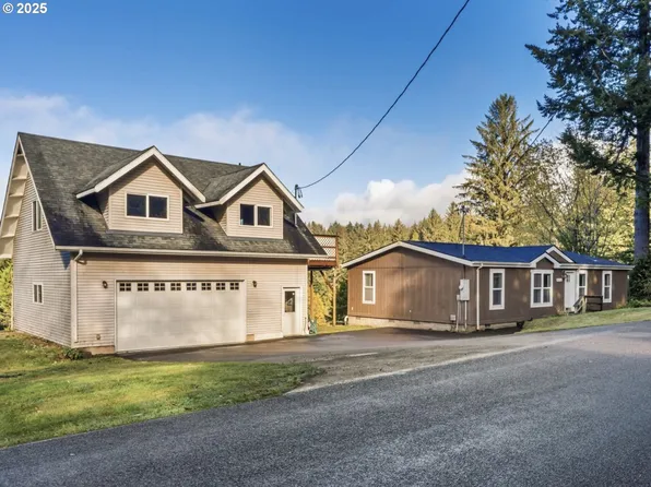 5929 N Mercer Lake Rd, Florence, OR 97439