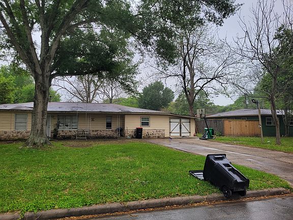 2nd image of 1507 E Fayle St