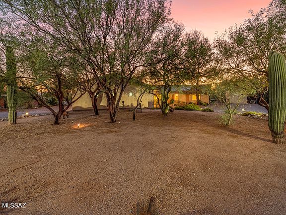 3rd image of 9065 N Shadow Mountain Dr