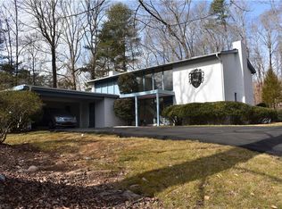 2601 Wessex Rd, Winston Salem, NC 27106