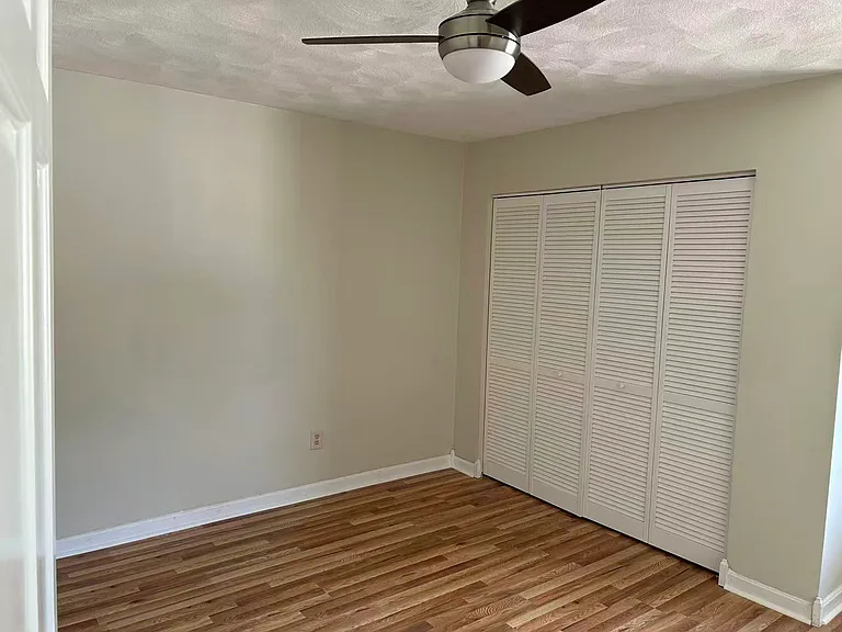 39 Pebble Pl — Photo 46