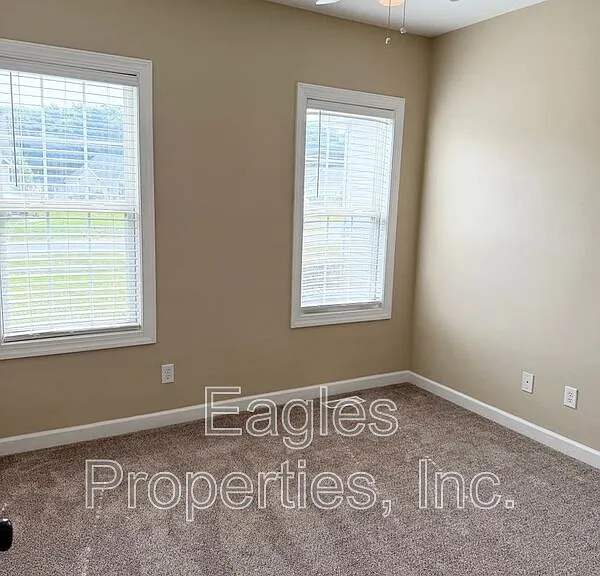 201 Autumn Ridge Dr — Photo 9