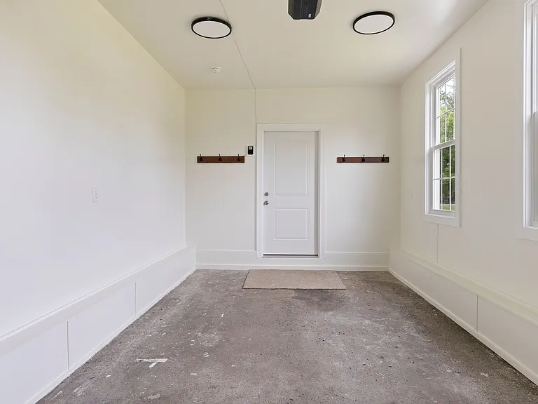 116 Winchester Dr — Photo 35