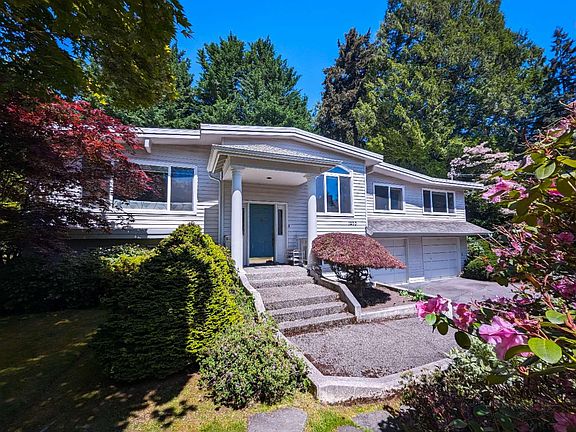 3rd image of 1270 108th Ave NE