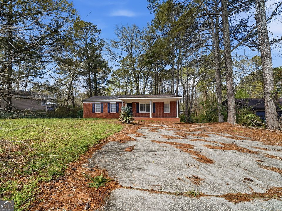 1st image of 295 Charlotte Blvd