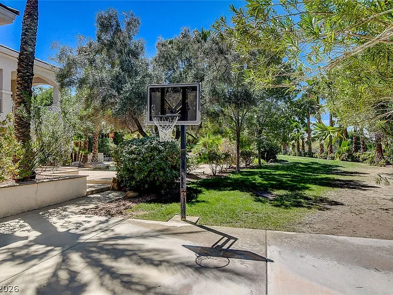 2041 Troon Dr — Photo 89