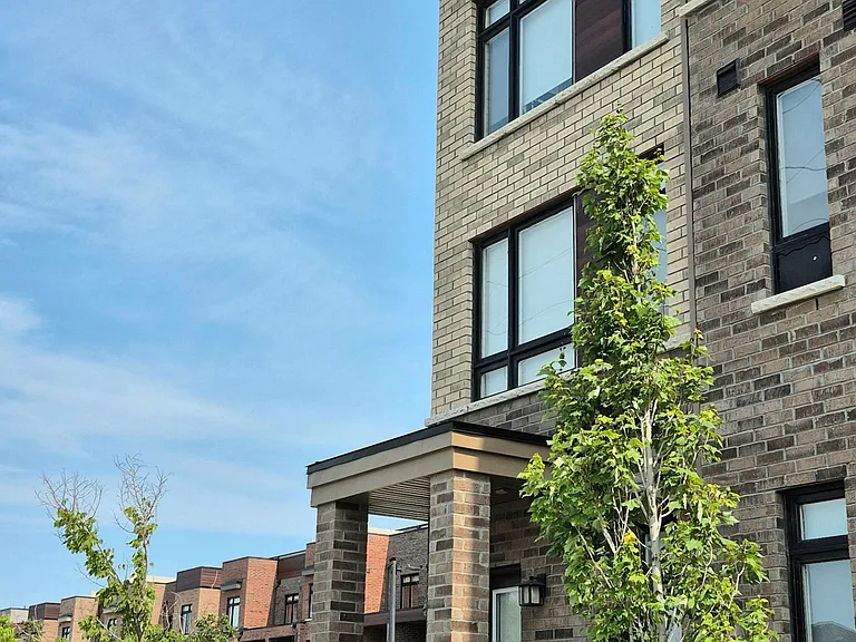 1865 Pickering Pkwy #1206 — Photo 23