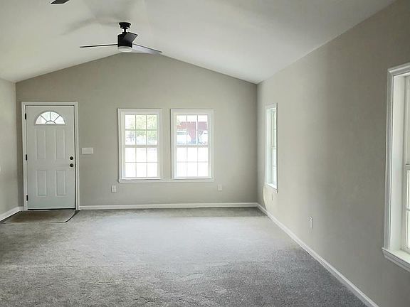 2nd image of 505 N Baker St