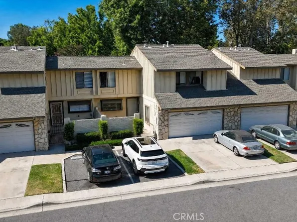 2514 N Tustin Ave E