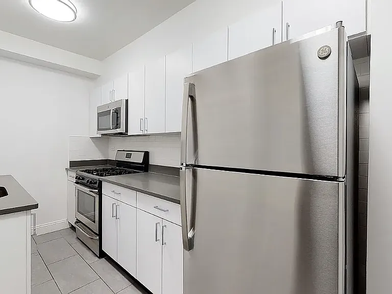 157 E 57th St #8C — Photo 6