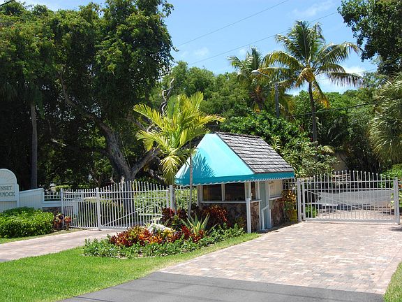 5th image of 94220 Overseas Hwy APT 1-A