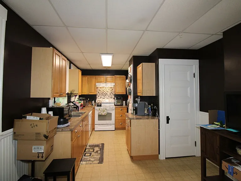 47 High St #A — Photo 3