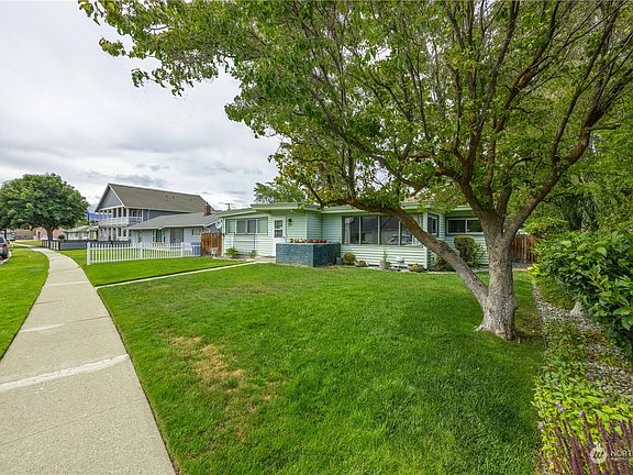 2nd image of 234 W Nixon Avenue