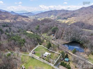 838 Hidden Valley Rd, Clyde, NC 28721