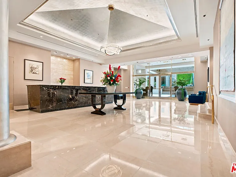 10724 Wilshire Blvd #1104 — Photo 40