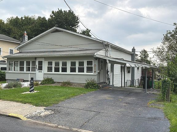 2nd image of 608 Penn St