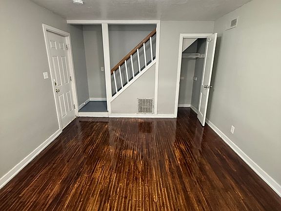 2nd image of 30 Hilltop Rd #1R