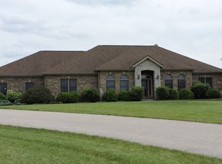 11312 Equestrian Dr, Marengo, IL 60152