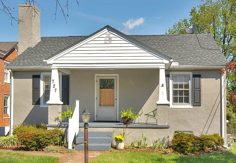 727 Hinton Ave — Photo 1