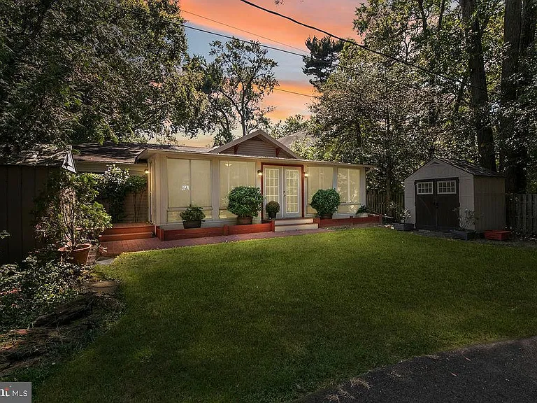 1348 Carpenters Point Rd — Photo 43