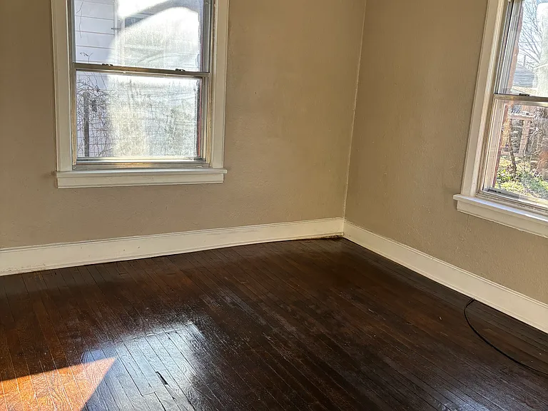 2640 N Quaker Ave — Photo 3