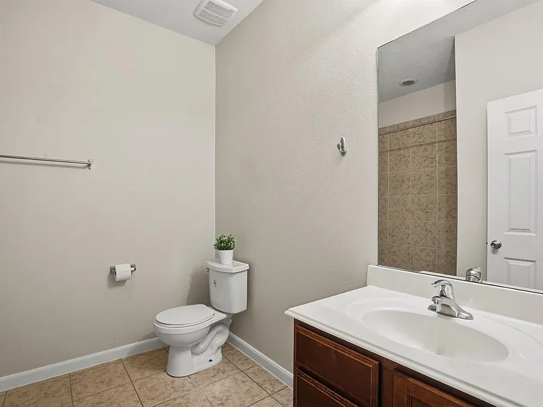 11103 Avery Oaks Ln — Photo 9