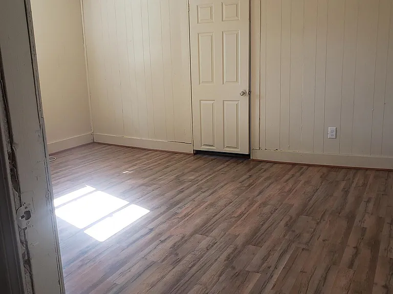 609 Buena Vista St — Photo 10