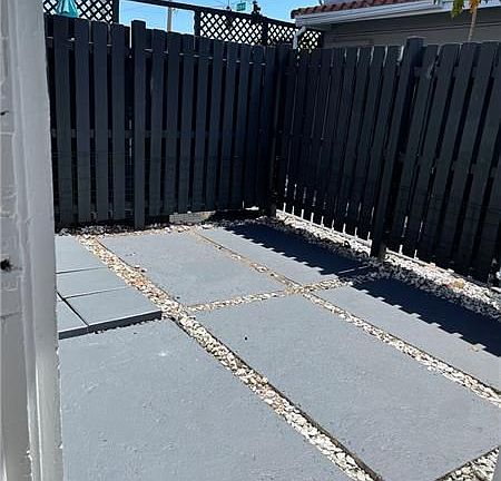 5th image of 1801 NE 56th St APT 2