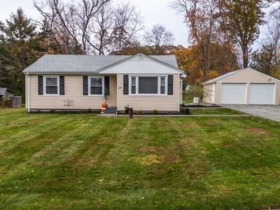 24 Nod Rd, Swansea, MA, 02777